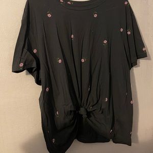 Floral pattern tied shirt